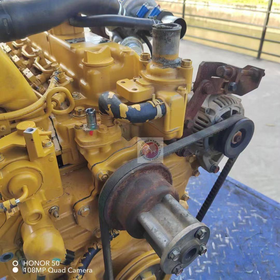 Дизельный двигатель Cat C2.4 Дизельный двигатель Cat C2.4